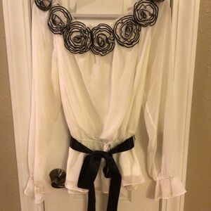 Unique Simply Liliana Black/White Rose Collar Blouse Size XL